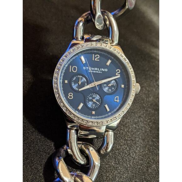 Stuhrling Lady Renoir Shine 813S 02 Women's Quartz Watch Blue Face SS 50M WR - Picture 1 of 11